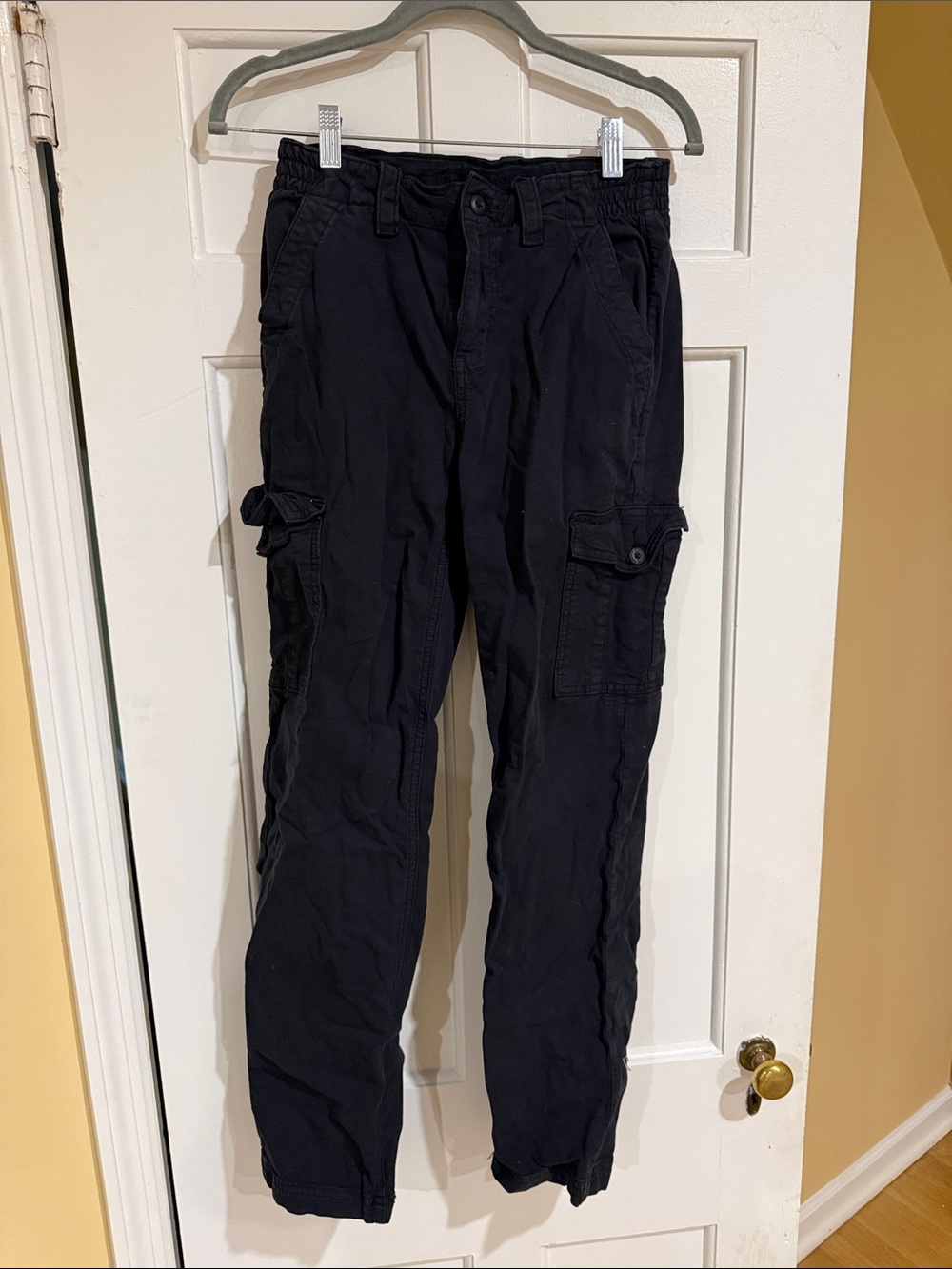American Eagle Outfitters Black Wide-Leg Cargo Pants